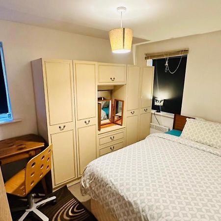 The Right Place. A Fabulous/Cozy Double Room Londra Esterno foto